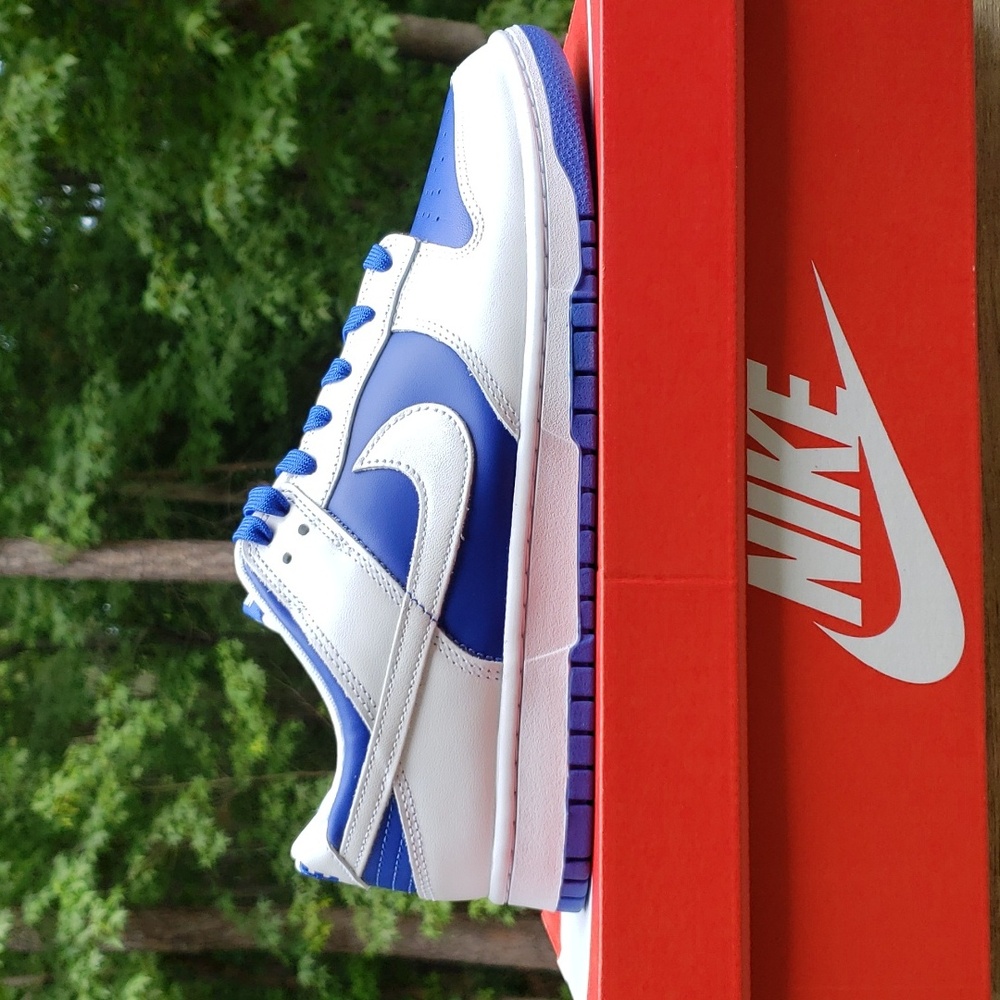 USED size 10 - NIKE DUNK LOW  RACER BLUE WHITE